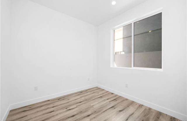 5000 Cleon Avenue photos photos