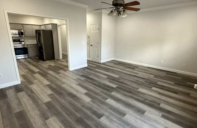 3731 Riverside Dr Gallery 4