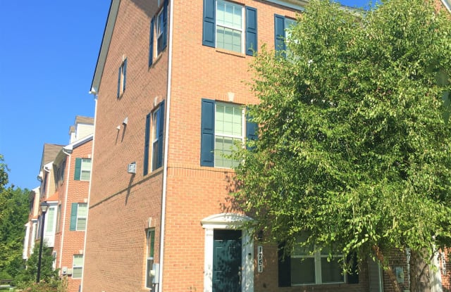1751 Fernwood Dr - 1751 Fernwood Dr, Westphalia, MD 20774
