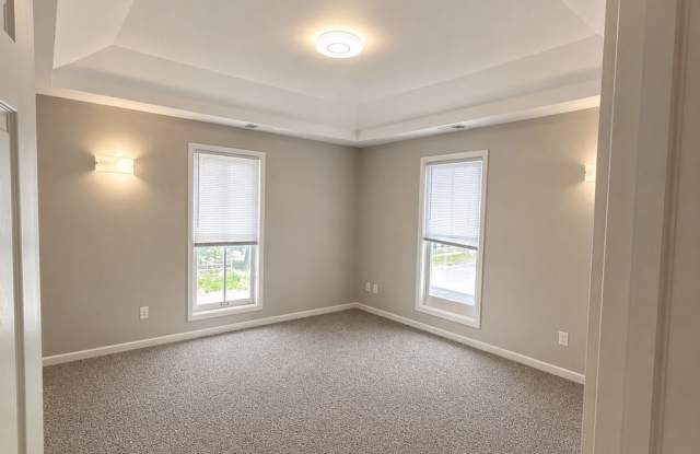 704 Axtell - 1 Gallery 3