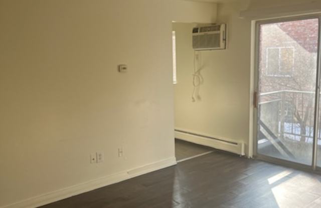 2644 Harrison Ave photos photos