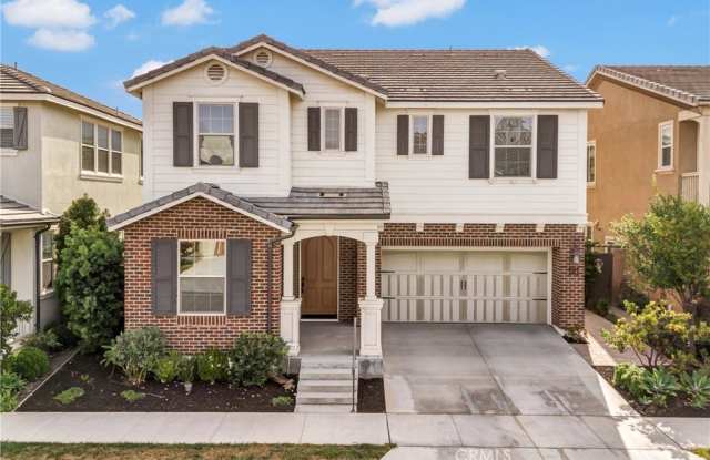 11 Lancea Place - 11 Lancea Place, Tustin, CA 92782 11 Lancea Place - 11 Lancea Place, Tustin, CA 92782