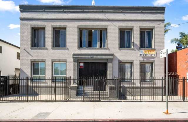 4309 S Main Street photos photos