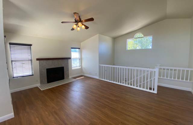 Newly renovated 4 bedroom Palmdale Gallery 3
