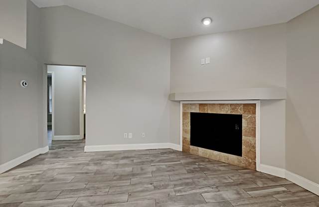 8778 Fieldside Drive S Gallery 3