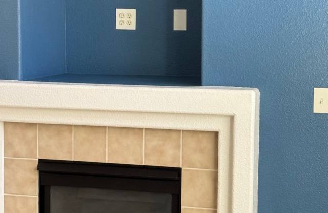Charming 2BR Townhome in Brighton Gallery 4
