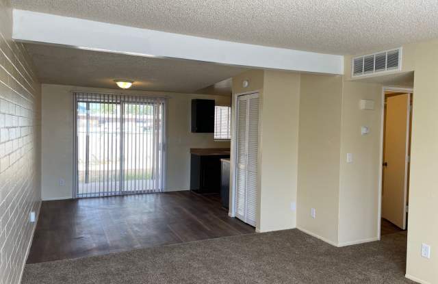 Charming 3Bdm 2Ba Single Story Townhome photos photos
