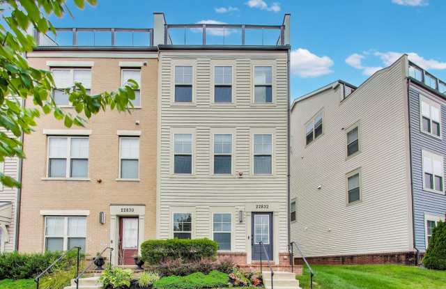 Nearly NEW TH - with Rooftop Deck 4 + 3.5 Baths photos photos