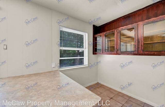 12224 Bishop Dr. Gallery 4