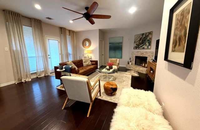 5835 Willow Wood Lane Gallery 3