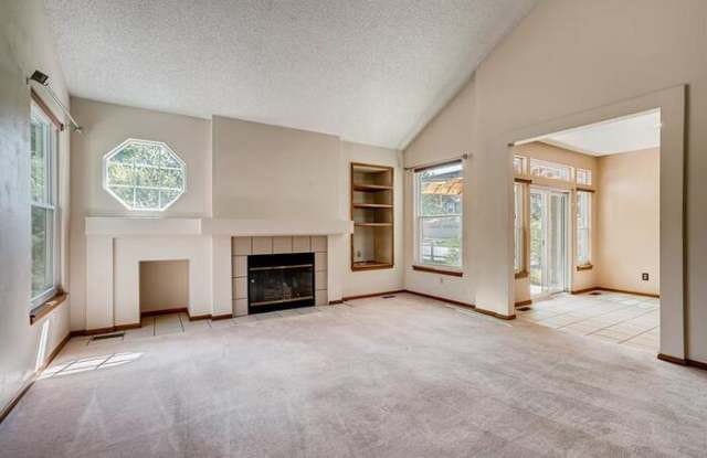 7425 Shoreham Drive Gallery 3