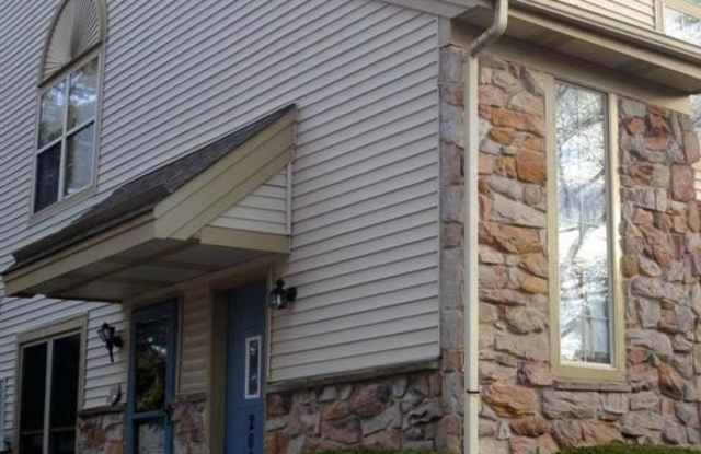 208 FOXMEADOW Drive photos photos