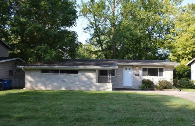 2417 West Adams - 2417 West Adams Street, St. Charles, MO 63301