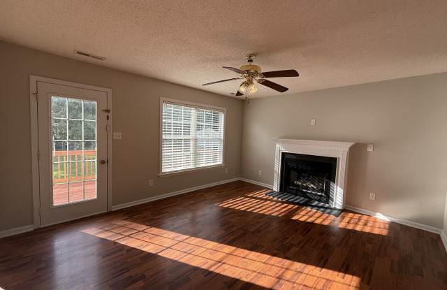 142 Forest Bluff Drive Gallery 2