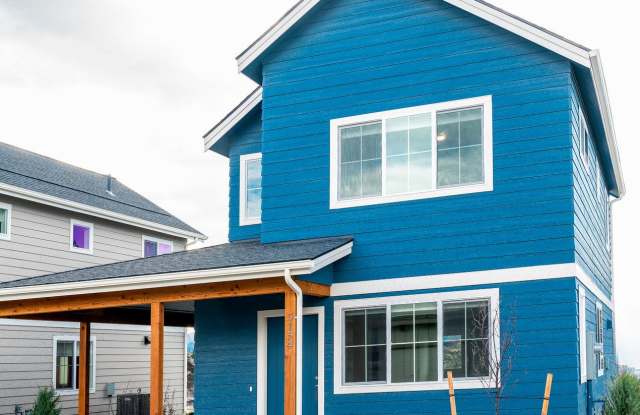 The Grange Single Family Homes. EV Charging Stations. Up to 2 Months Free Rent Promotion! Gallery 3