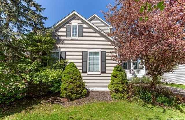 1484 Chapleau Drive photos photos