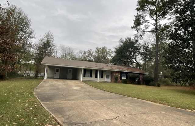 102 Midway Drive - 102 Midway Drive, Clinton, MS 39056