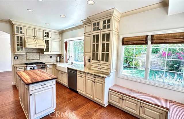 5514 East Crater Lake Avenue Gallery 3