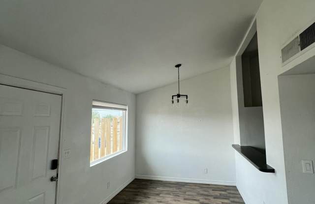 8609 Mercury Street Gallery 2