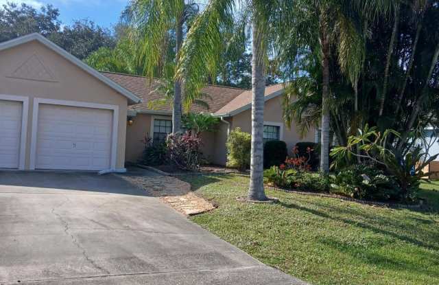 520 Avondale Road NE photos photos