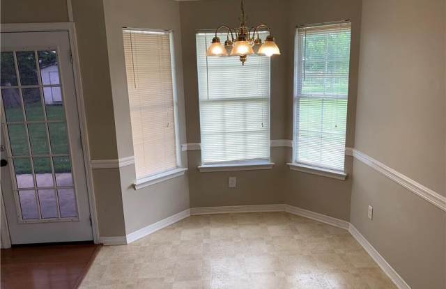 13635 Daniels Drive Gallery 4