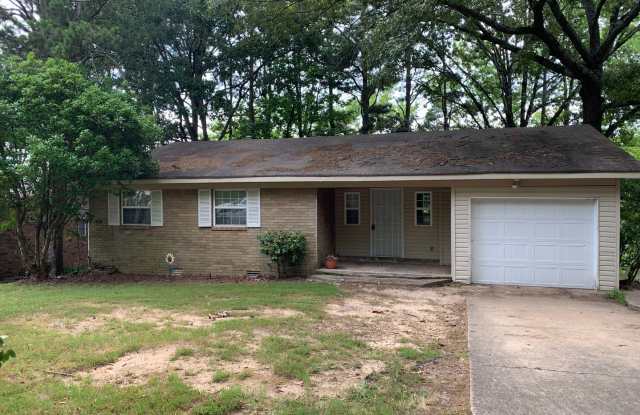 1306 E Twin Lakes Dr, Little Rock AR 72205- 3br 2ba with direct lake view photos photos