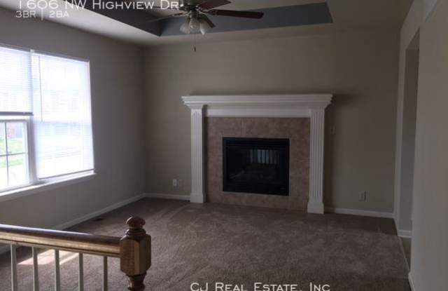 1606 NW Highview Dr Gallery 3