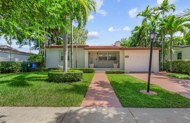 4850 SW 5th Ter photos photos