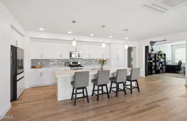 2800 Wagon Wheel Road photos photos