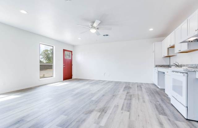 Now Available - 2 Bedroom Duplex w/ Modern Features + Private Yard! photos photos