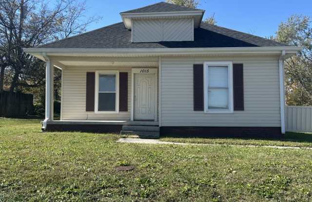 1015 North Main Street photos photos