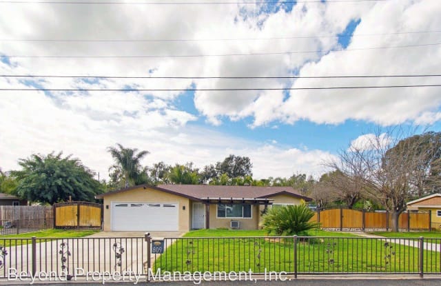 809 Palm Ter - 809 Palm Terrace, Escondido, CA 92025