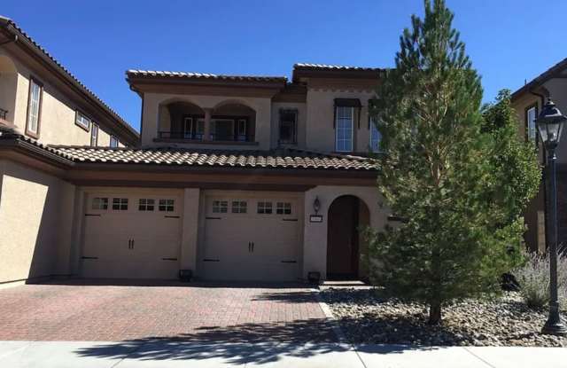 Gorgeous Home in Reno - 10860 Serratina Drive, Reno, NV 89521