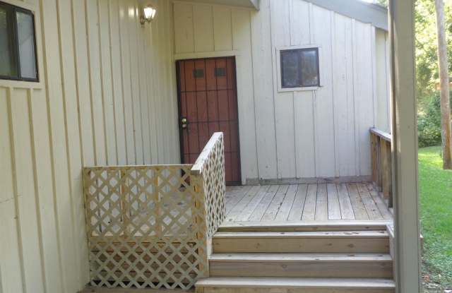 300 Atkins Road Gallery 4