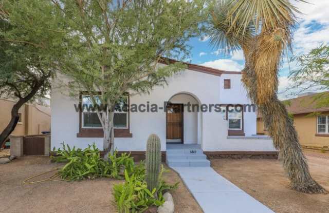 1227 North 1st Avenue - 1227 North 1st Avenue, Tucson, AZ 85705