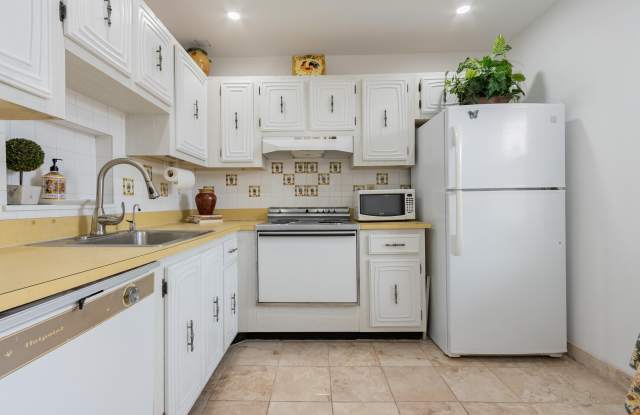 2811 Somerset Drive photos photos 2811 Somerset Drive photos photos