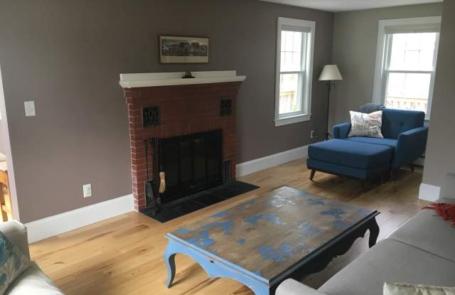 Furnished 3 Bedroom Rental Near the Water- November 1 to August 1st 2028 Gallery 3