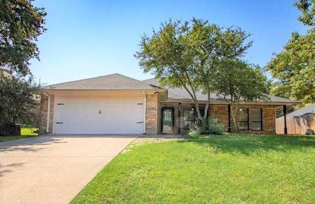 200 Darrin Drive - 200 Darrin Drive, Rockwall, TX 75087