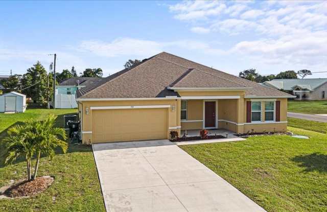 701 NE Perch Lane photos photos 701 NE Perch Lane photos photos