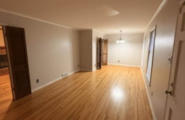 3451 Freland Drive Gallery 4