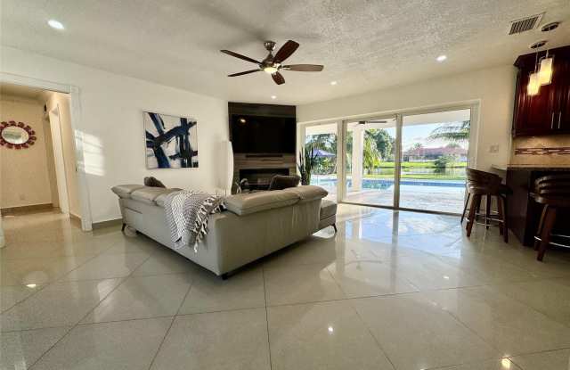 481 W Tropical Way Gallery 4