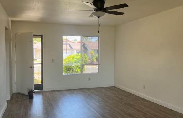 Coming Soon - Do not disturb tenants -  55+ Community - Peacock Hills - 2/1 Single Story Duplex Gallery 3