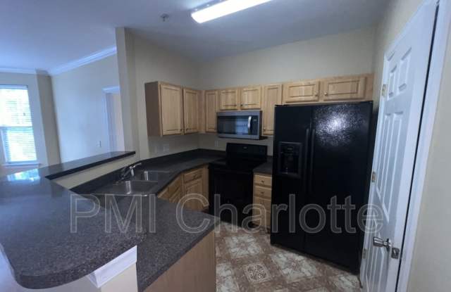6710 Mallard Park Dr Gallery 2