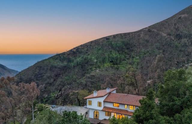 2382 Live Oak Meadows Rd photos photos