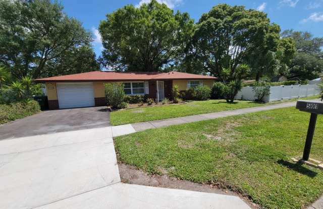 Largo - 2 Bedroom, 2 Bathroom, Garage & Huge Yard! photos photos
