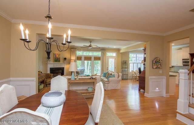 4925 Whitner Drive Gallery 3