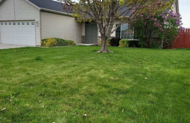 3 Bed 2 Bath one story home Gallery 1