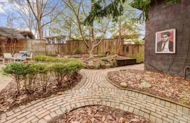 Iuka Ave 2112 CR Gallery 4