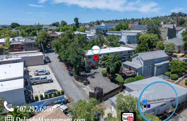 Two bedroom apartment half block from Benicia's 1st St Gallery 3