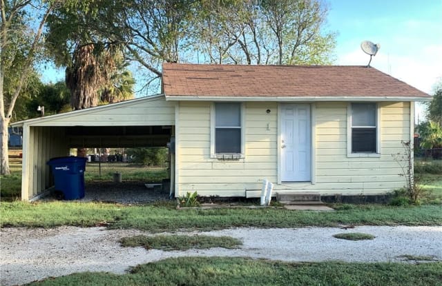 939 Admiral Dr - 939 Admiral Dr, Corpus Christi, TX 78418